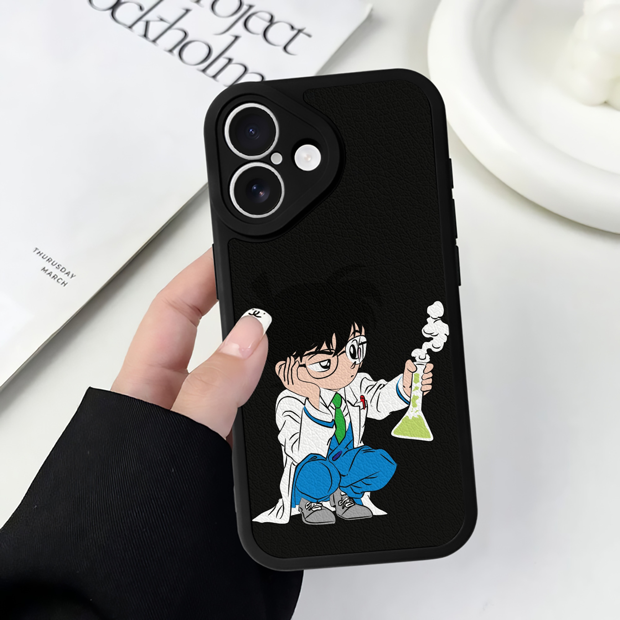 （画像用） 名探偵コナン 江戸川 コナン Detective Conan Conan Edogawa 【iPhone 16シリーズ対応】シリコンスマホケース（レザー調） 材質：シリコン